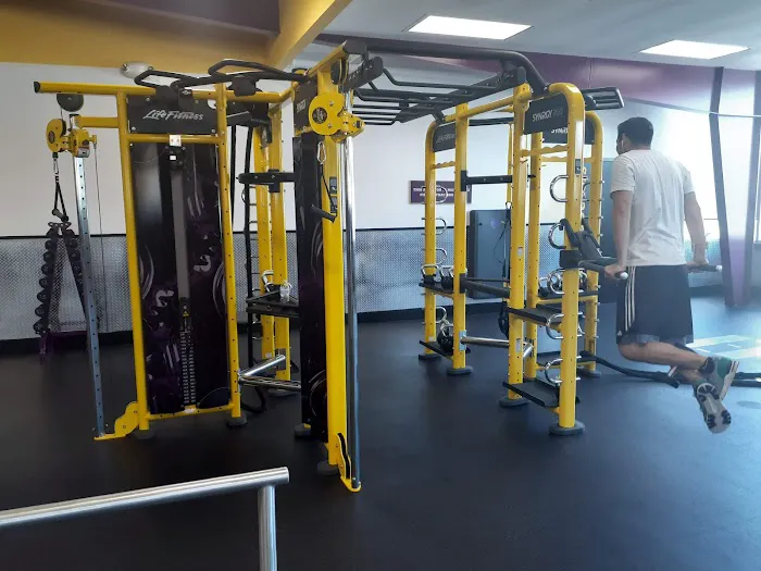 Planet Fitness Picture 7