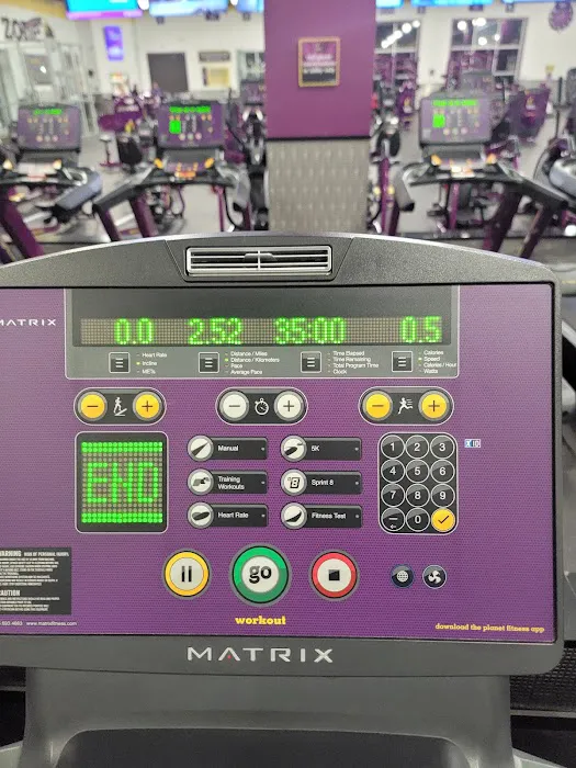 Planet Fitness Picture 9