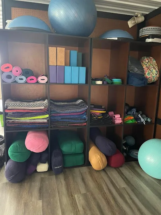 Life Thrive Yoga Picture 4