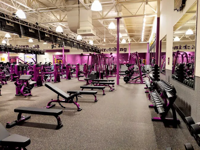Planet Fitness Picture 9
