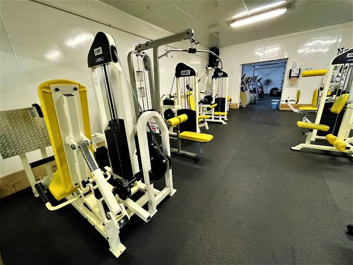 Metal Health Gym & Fitness Picture 9
