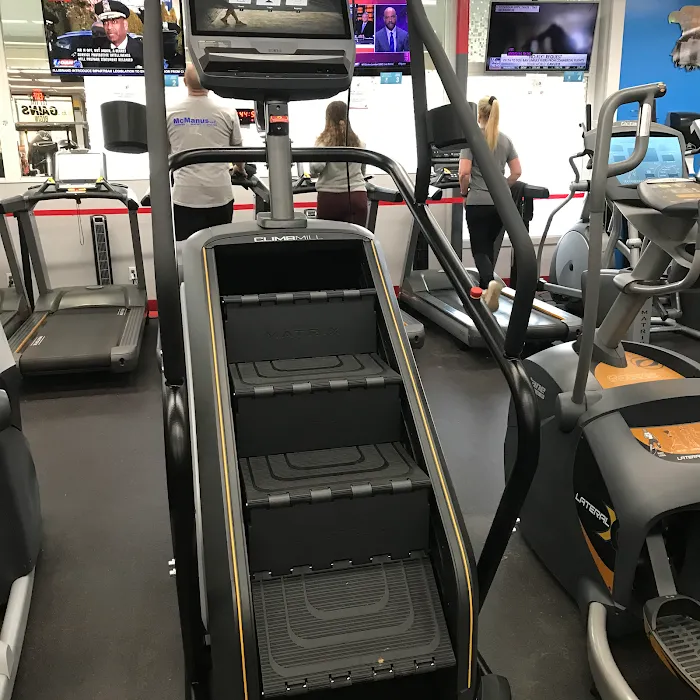 Park Club Fitness Picture 10