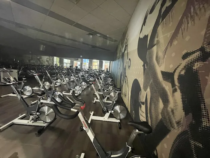 LA Fitness Picture 10