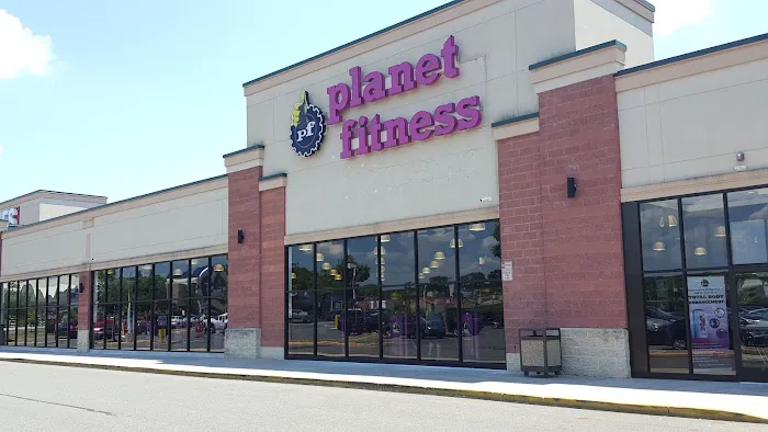 Planet Fitness Picture 3
