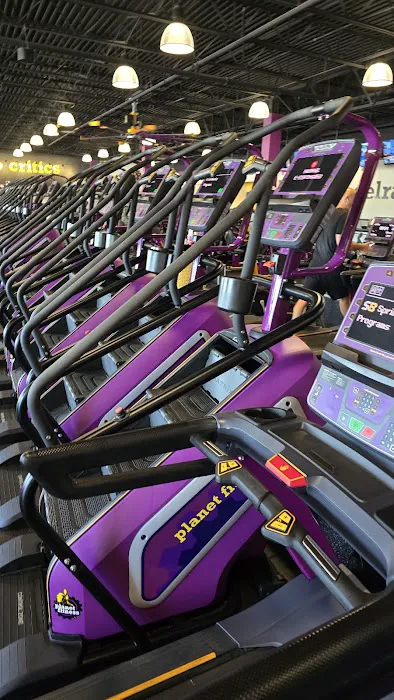 Planet Fitness Picture 10