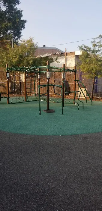 Outdoor Calisthenic Gym Picture 1