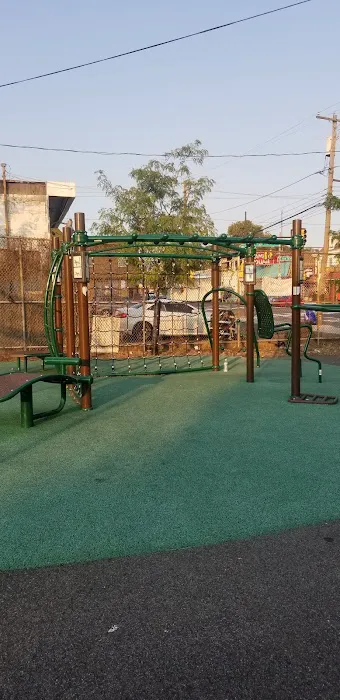 Outdoor Calisthenic Gym Picture 3