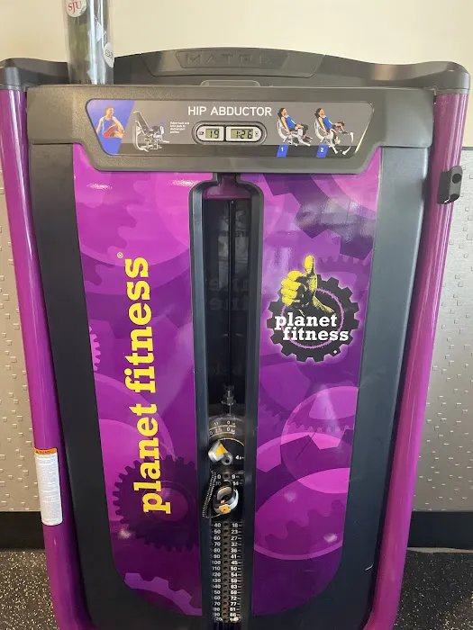 Planet Fitness Picture 10
