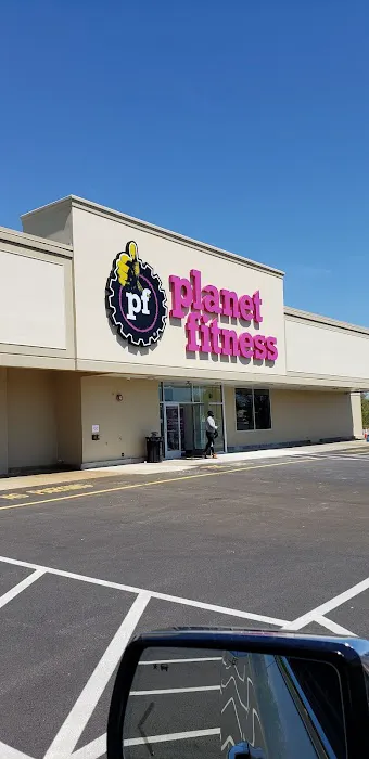 Planet Fitness Picture 1