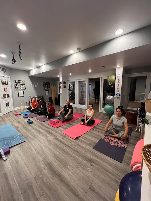 eZENtial Yoga LLC Picture 9