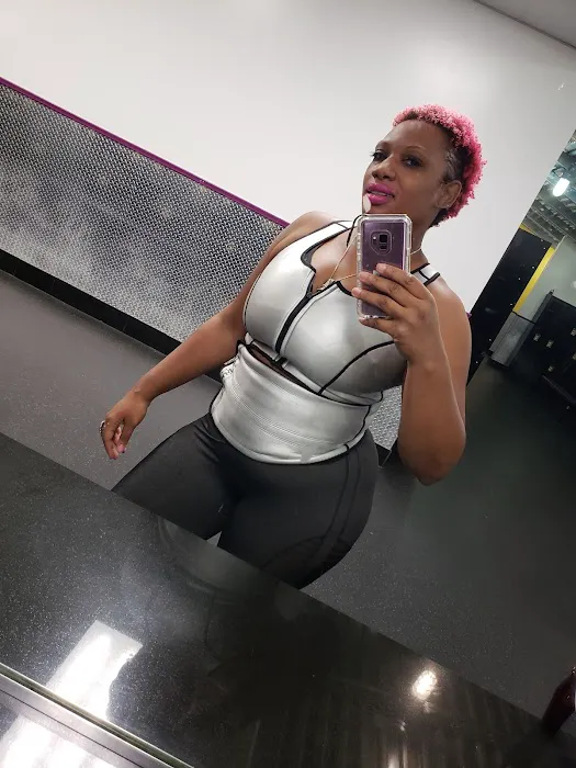 Planet Fitness Picture 6