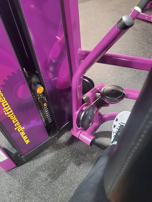 Planet Fitness Picture 7