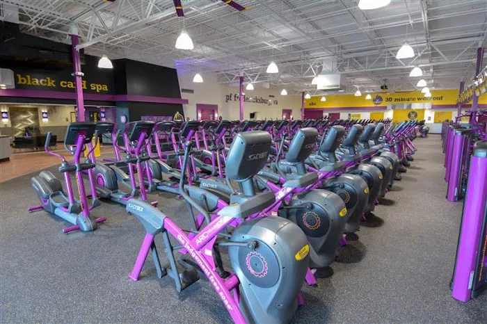 Planet Fitness Picture 4