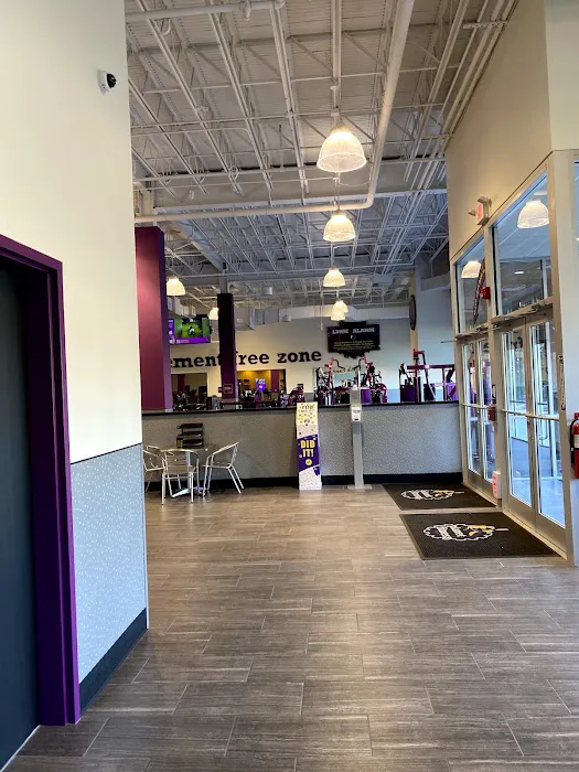 Planet Fitness Picture 4