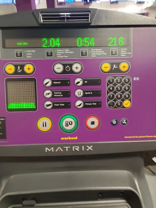 Planet Fitness Picture 8