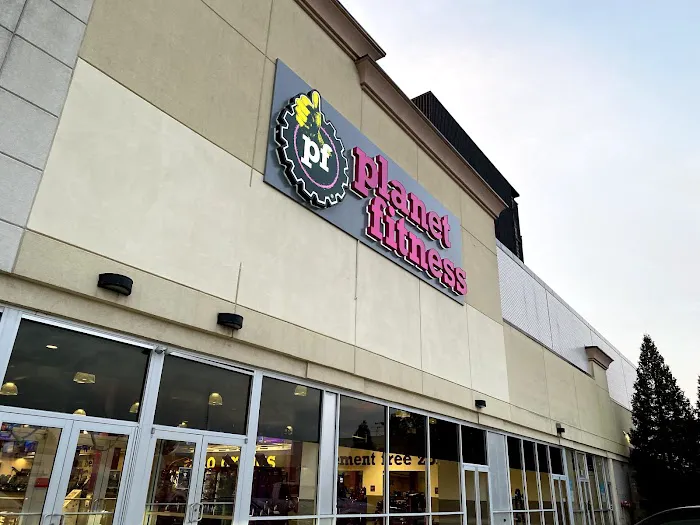 Planet Fitness Picture 5