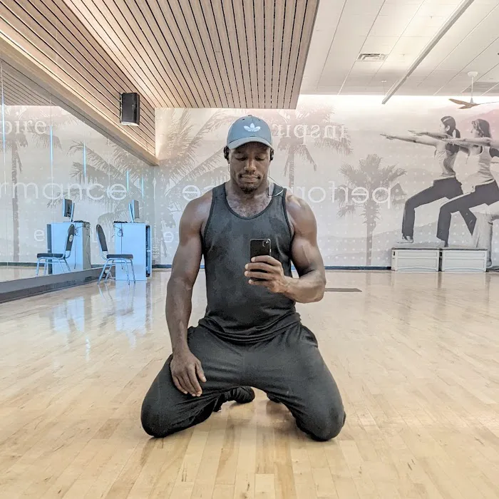 LA Fitness Picture 10