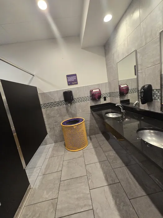 Planet Fitness Picture 3