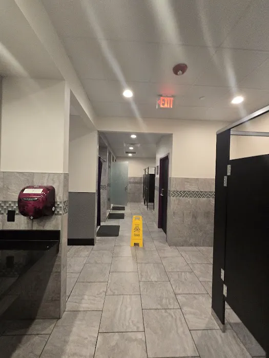 Planet Fitness Picture 4