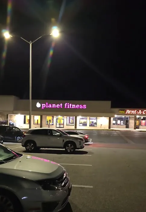Planet Fitness Picture 4