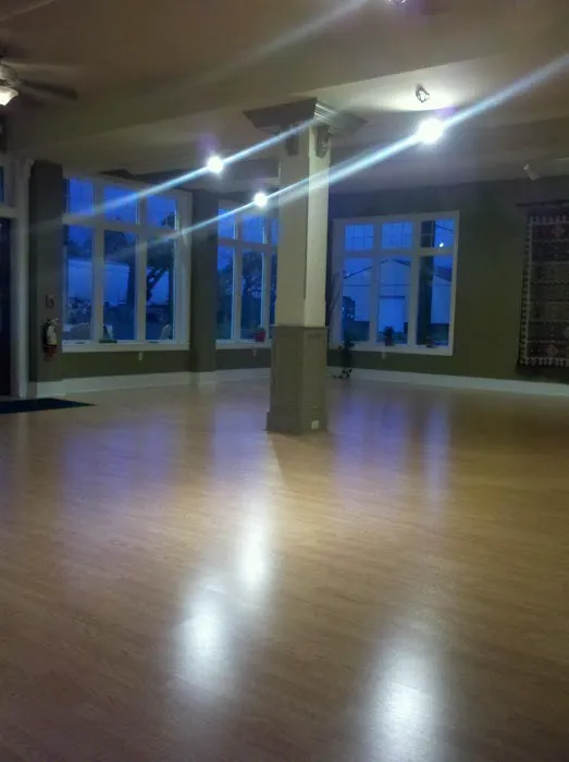 Moondog Yoga Studio Inc. Picture 5