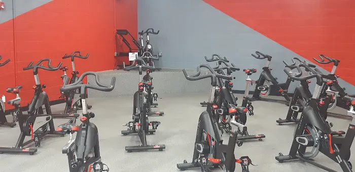 Maxx Fitness Clubzz Trexlertown Picture 10