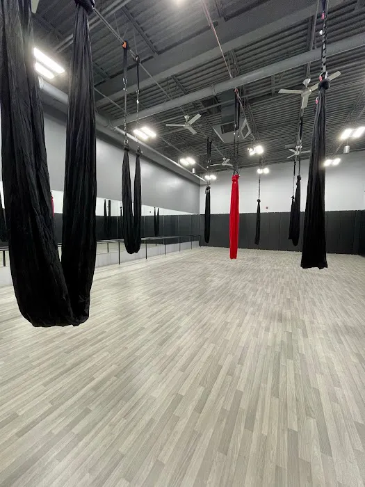 URGE FITNESS Edgewater Park Picture 6