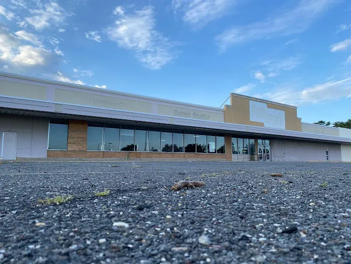 URGE FITNESS Edgewater Park Picture 3