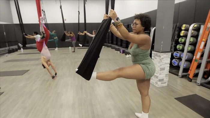 URGE FITNESS Edgewater Park Picture 10