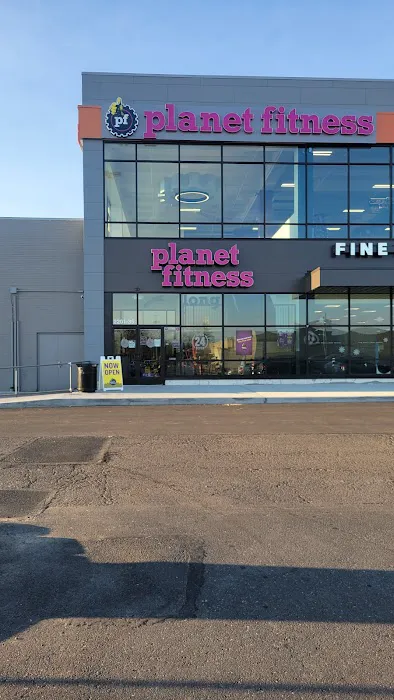 Planet Fitness Picture 10