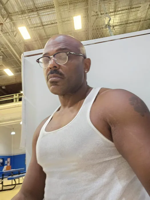 Navy MWR Fitness Center Picture 9
