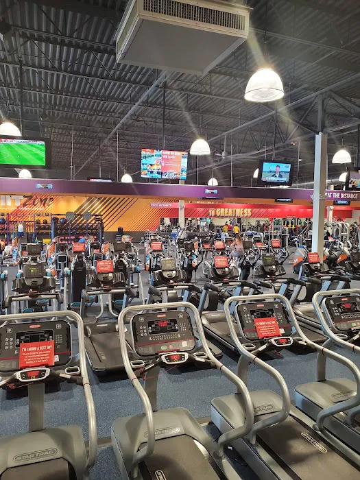 Crunch Fitness - Bensalem Picture 4