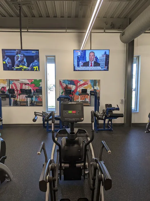 LEHB Fitness Center Picture 5