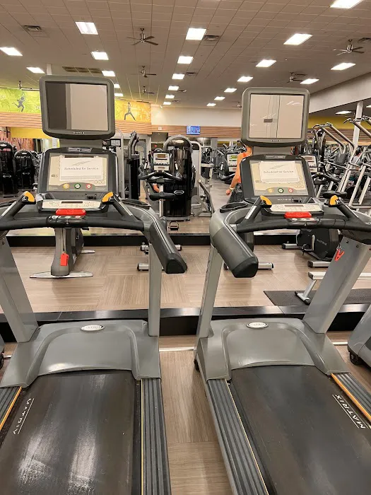 LA Fitness Picture 6