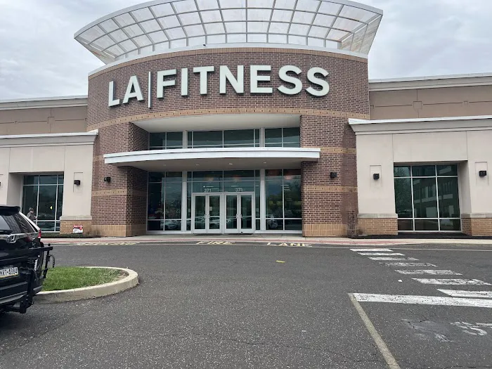 LA Fitness Picture 3