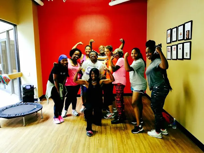 Fitness 19 Picture 2