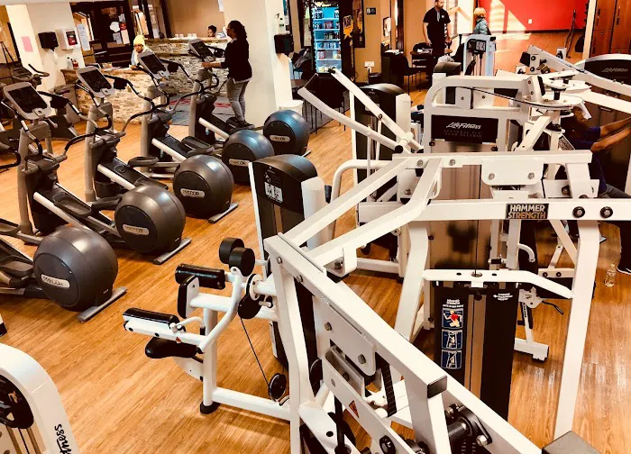 Fitness 19 Picture 4