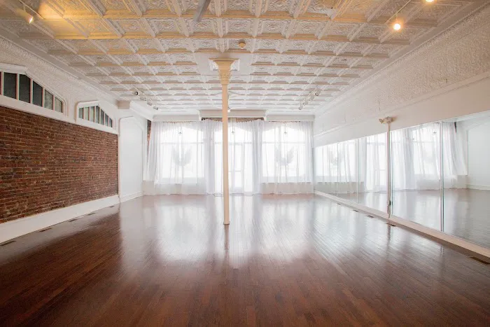 Jtown Hot Yoga Picture 3