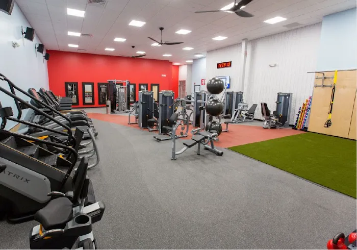 The Edge Fitness Clubs Picture 10