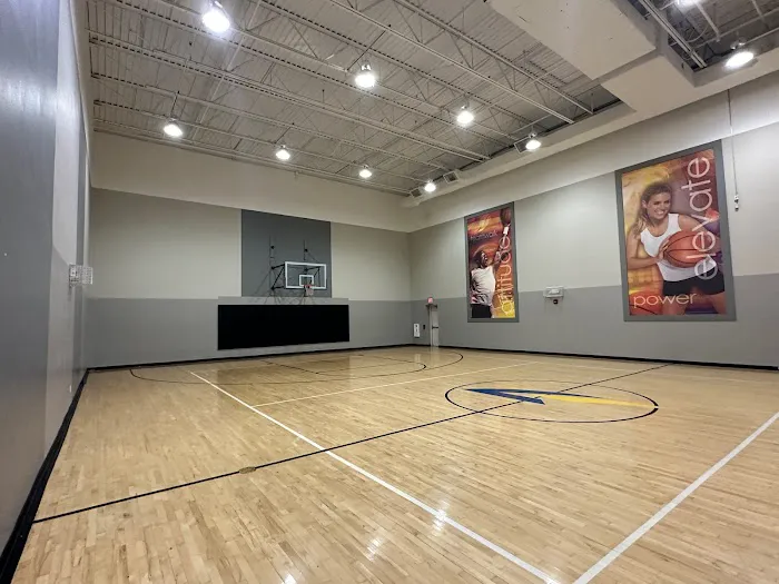 LA Fitness Picture 4