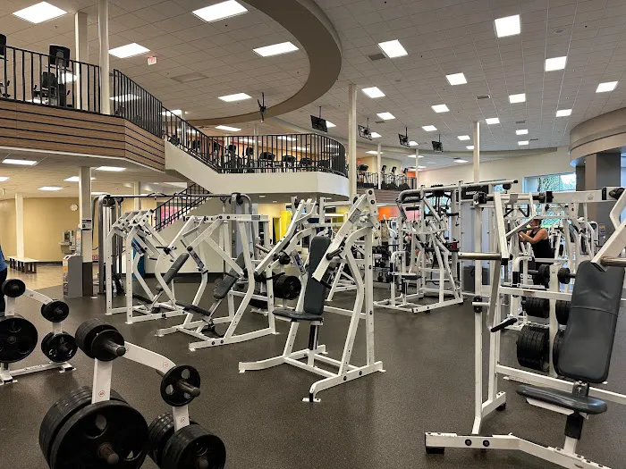 LA Fitness Picture 7