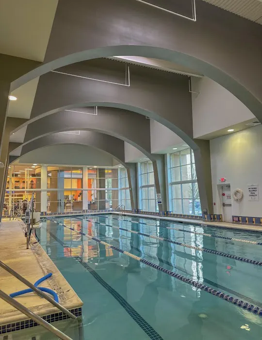 LA Fitness Picture 9