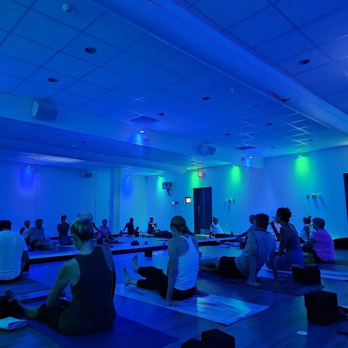 YogaSix Doylestown Picture 9