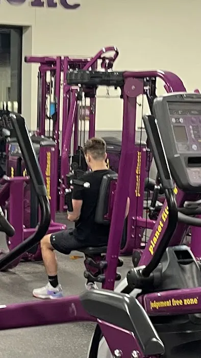 Planet Fitness Picture 3