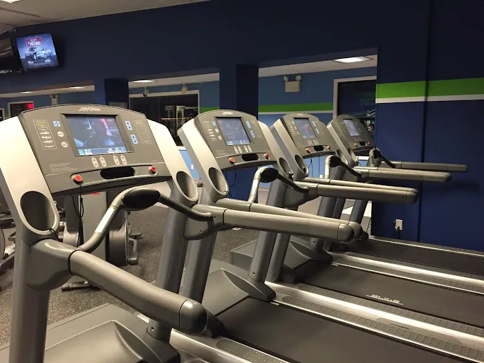 Semper Fitness 24/7 Picture 7