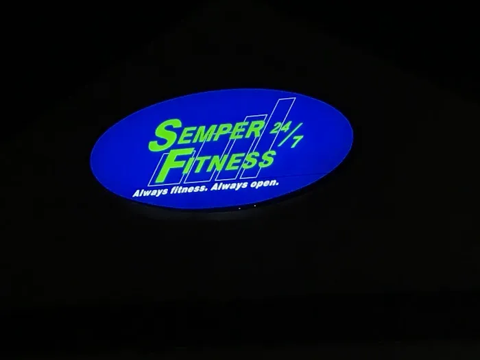 Semper Fitness 24/7 Picture 9