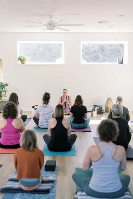 YOGA B YOGA Picture 3