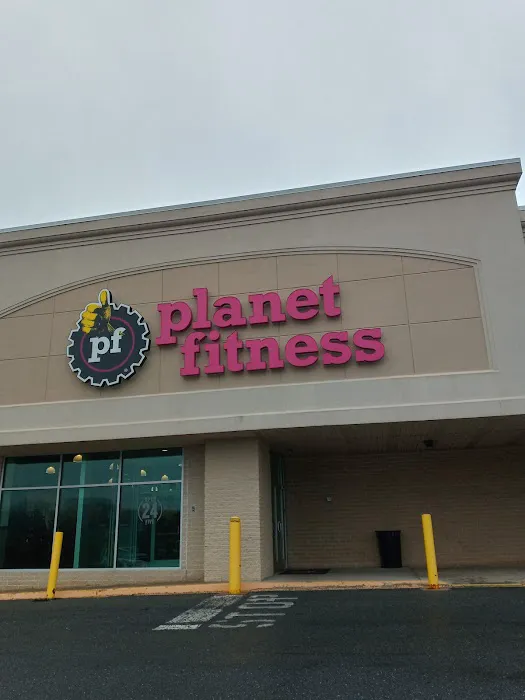 Planet Fitness Picture 5