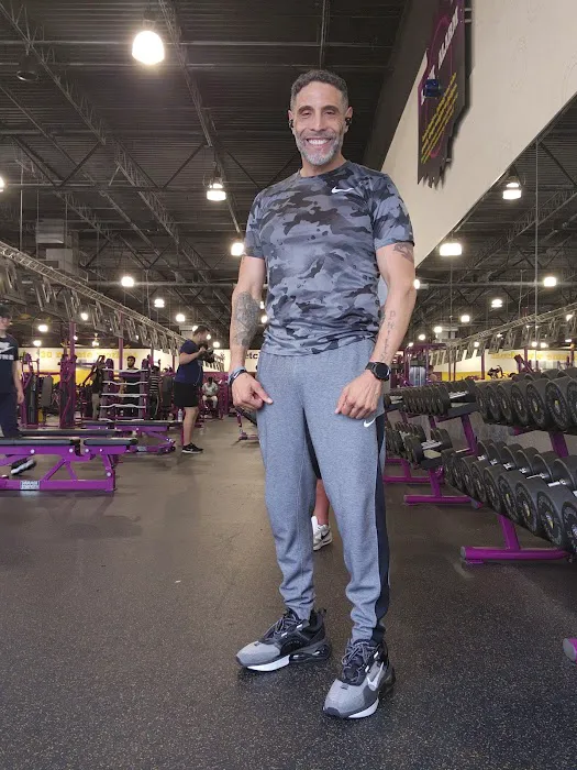 Planet Fitness Picture 9