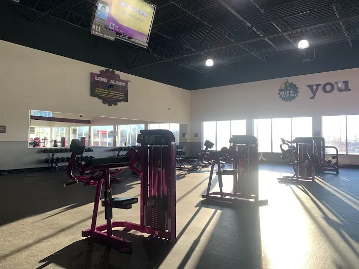 Planet Fitness Picture 6